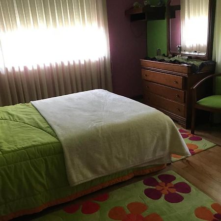 فيلا Moradia Com Piscina T4 إسبونسيندي المظهر الخارجي الصورة