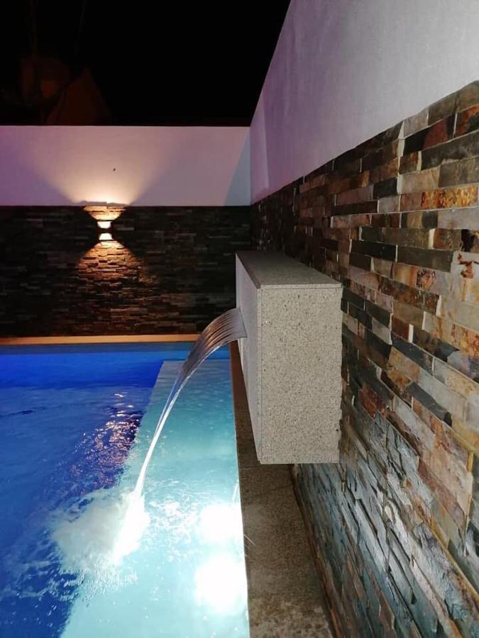 فيلا Moradia Com Piscina T4 إسبونسيندي المظهر الخارجي الصورة