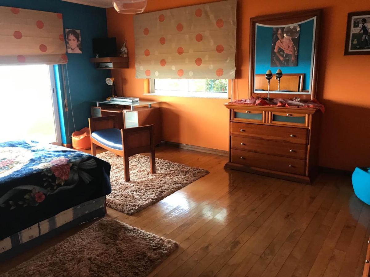 فيلا Moradia Com Piscina T4 إسبونسيندي المظهر الخارجي الصورة