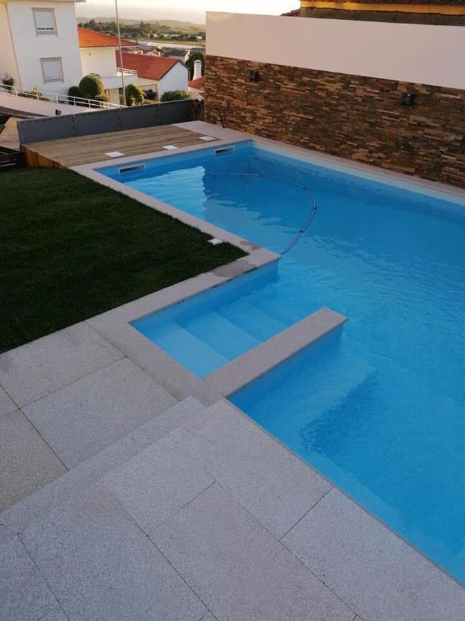 فيلا Moradia Com Piscina T4 إسبونسيندي المظهر الخارجي الصورة